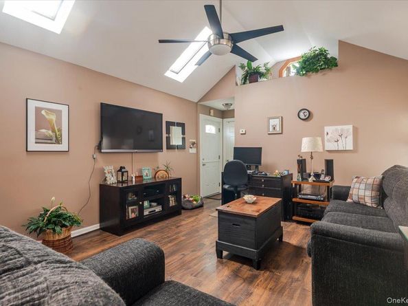 20 Magnolia Place 20, Bronx NY 10465