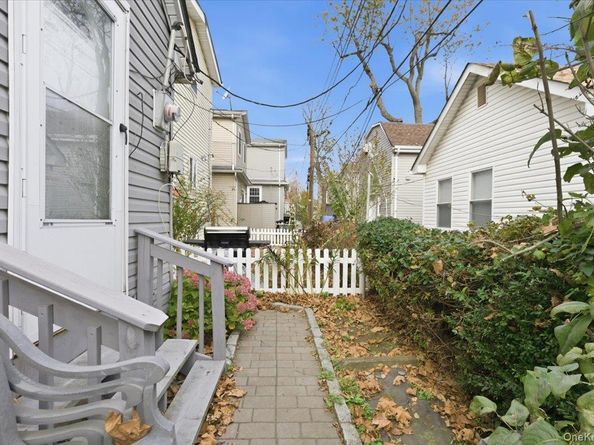 20 Magnolia Place 20, Bronx NY 10465