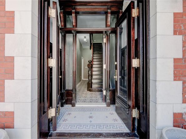 330 E 198th Street, Bronx NY 10458