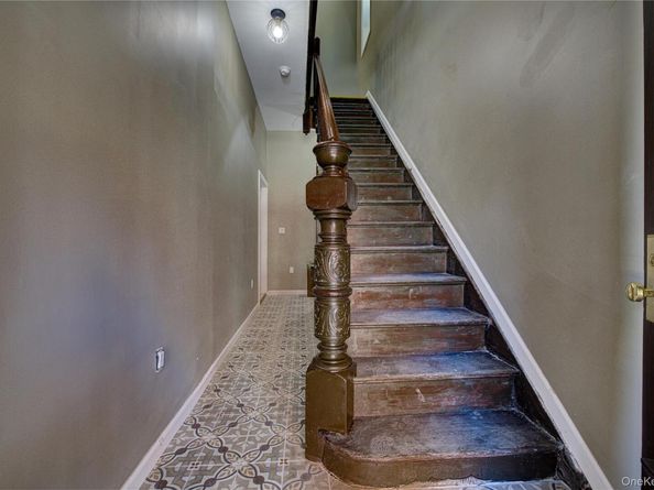 330 E 198th Street, Bronx NY 10458