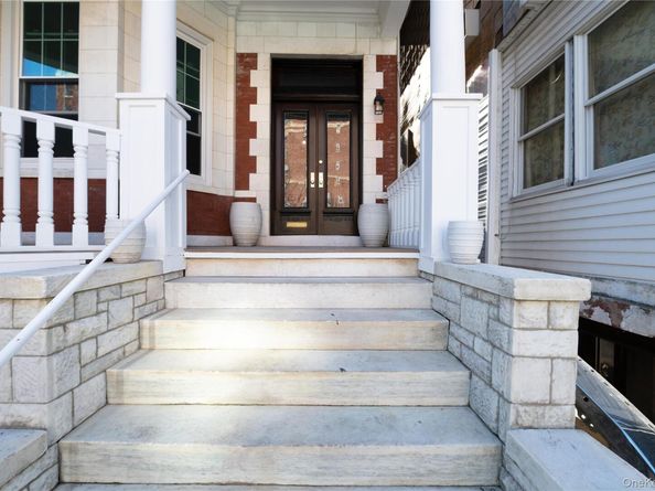 330 E 198th Street, Bronx NY 10458