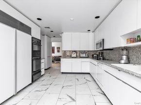 895 Cherry Lane, North Woodmere NY 11581