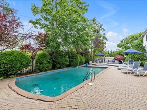 895 Cherry Lane, North Woodmere NY 11581