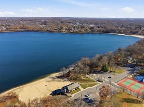 56 Eastview Road, Ronkonkoma NY 11779