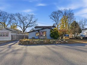 56 Eastview Road, Ronkonkoma NY 11779