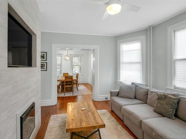 46 Meadow Lane, New Rochelle NY 10805