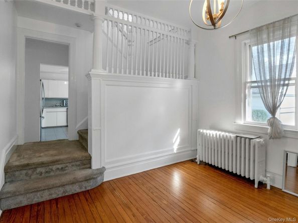 46 Meadow Lane, New Rochelle NY 10805