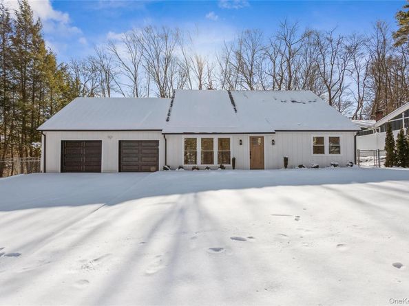 83 Thoreau Court, Yorktown Heights NY 10598