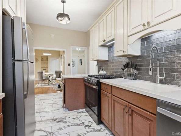 30 Clinton Place LB, New Rochelle NY 10801