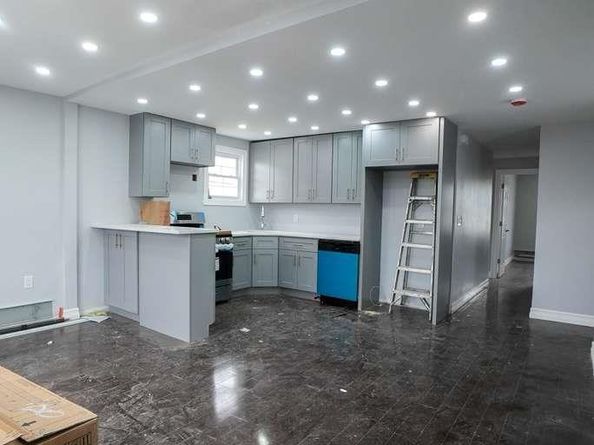 13540 231st Street, Laurelton NY 11413