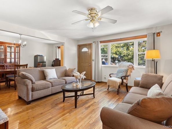 259 Waldo Street, Copiague NY 11726