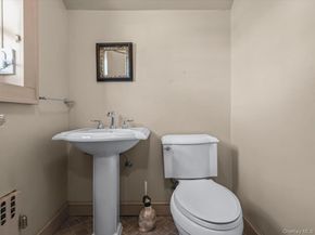 109 Wickham Road, Garden City NY 11530