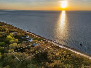 4105 Soundview Avenue, Mattituck NY 11952