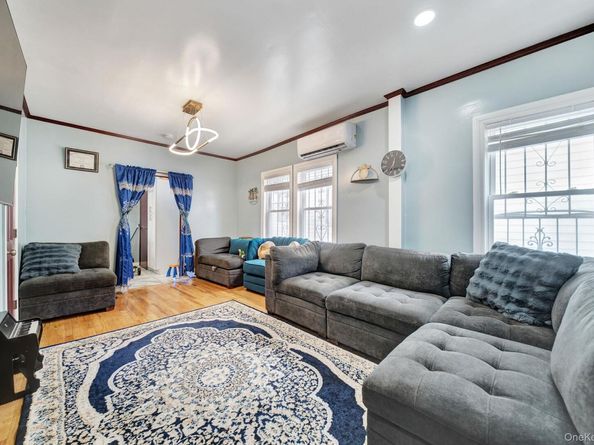 9317 214th Street, Queens Village NY 11428