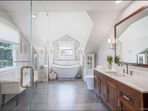488 Everdell Avenue, West Islip NY 11795