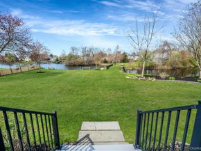488 Everdell Avenue, West Islip NY 11795