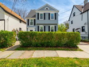 28 Spruce Street, New Rochelle NY 10805