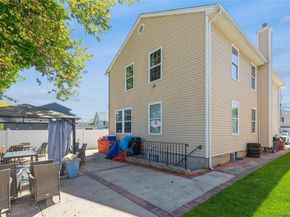 165 Wellesley Street, Hempstead NY 11550