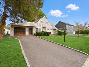 15 Bird Lane, Hicksville NY 11801