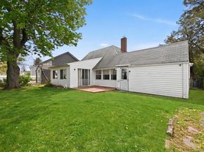 15 Bird Lane, Hicksville NY 11801