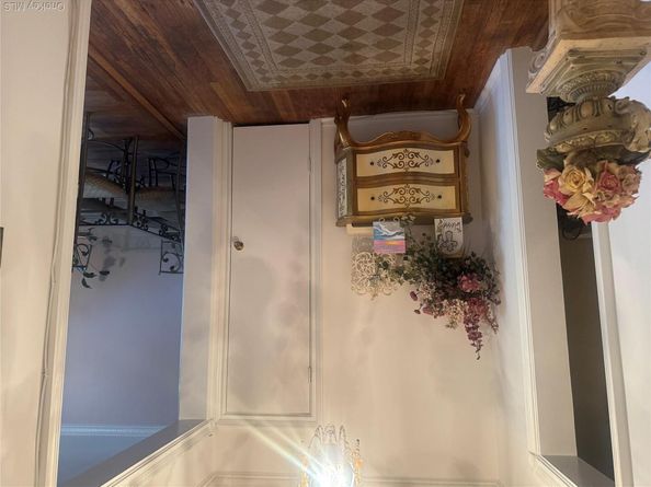 185 Atlantic Avenue B10, Lynbrook NY 11563