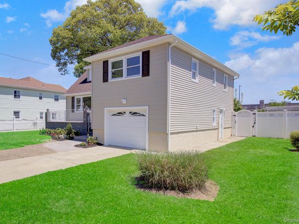 102 Hausch Boulevard, Roosevelt NY 11575