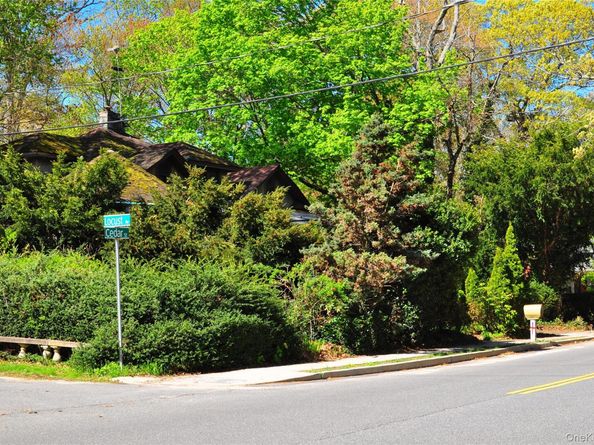 50 Cedar Street, Stony Brook NY 11790