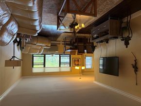 40 Stoner Avenue 1D, Great Neck Plaza NY 11021