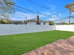 568 Plainview Road, Plainview NY 11803