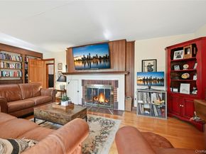 16 Brian Court, Northport NY 11768