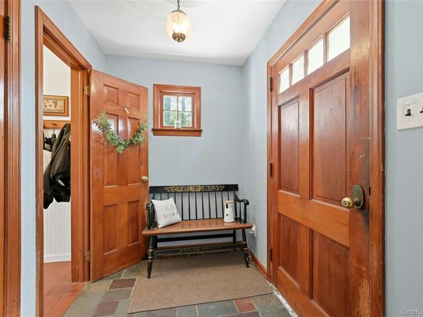16 Brian Court, Northport NY 11768