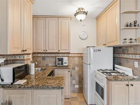 150 Burns Street 3F, Forest Hills NY 11375