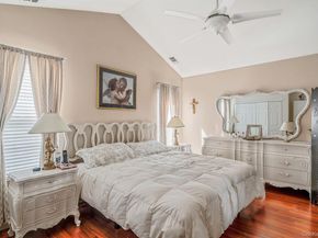 4 Alexandra Drive, Middle Island NY 11953