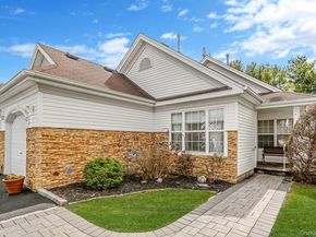 4 Alexandra Drive, Middle Island NY 11953