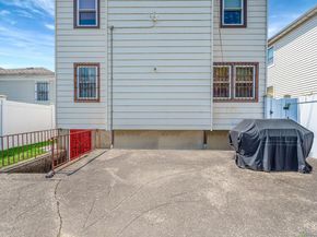 1010 Bay 25th Street, Far Rockaway NY 11691