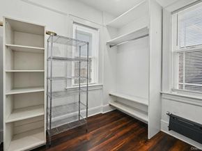 6 Dubonnet Road, Valley Stream NY 11581