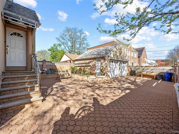 8042 168th Street, Fresh Meadows NY 11432