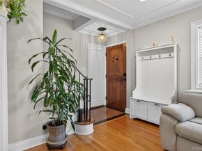 938 Van Buren Avenue, Franklin Square NY 11010