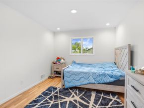 23 Geoffrey Lane, Hewlett NY 11557
