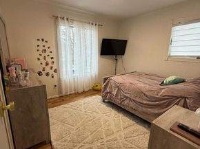 23 Geoffrey Lane, Hewlett NY 11557