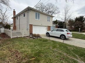 23 Geoffrey Lane, Hewlett NY 11557
