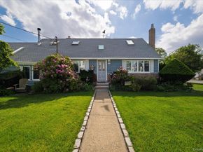 34 Seabreeze Road, Massapequa NY 11758