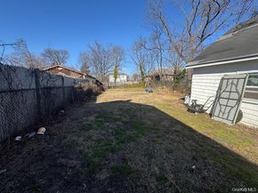 37 Maple Avenue, Hempstead NY 11550