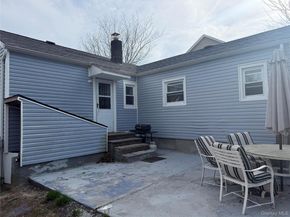 21 Independence Avenue, Babylon NY 11702
