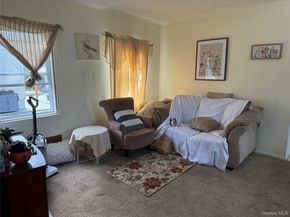 21 Independence Avenue, Babylon NY 11702