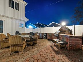 44 E End Avenue, Hicksville NY 11801