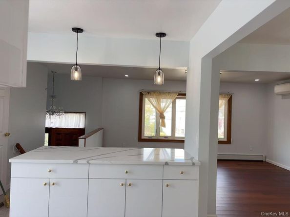 567 Langley Avenue, West Hempstead NY 11552
