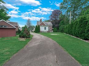44 Arbor Place, Glen Cove NY 11542