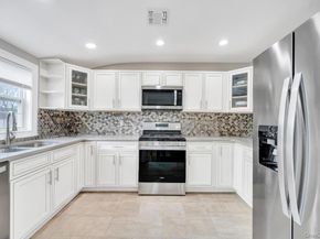 794 Sayville Avenue, Bohemia NY 11716