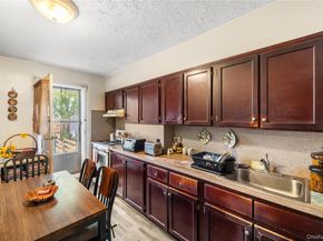 60-77 69th Avenue, Ridgewood NY 11385